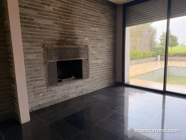 À vendre – villa front de golf plein sud — 5