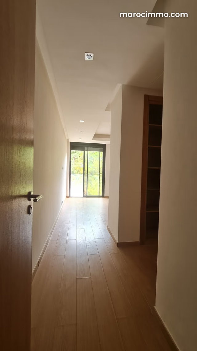 Apartment with Beautiful Garden in Orangeraie Souissi — 5