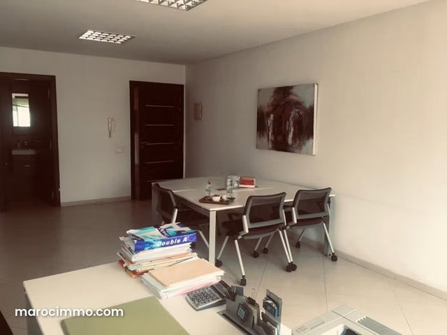 Plateau de bureau à louer sur GAUTHIER — 3