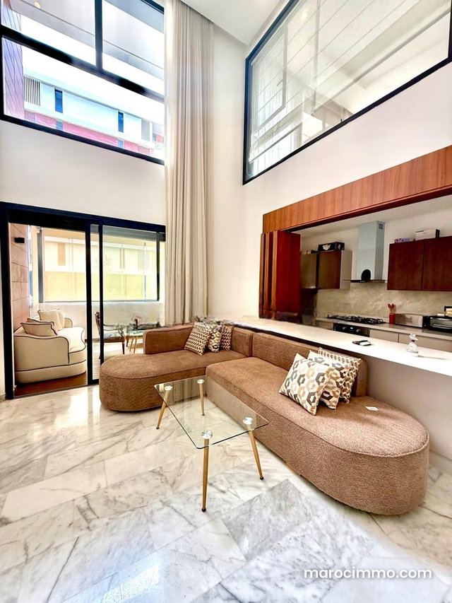 Superbe duplex meublé à louer à CFC — 3