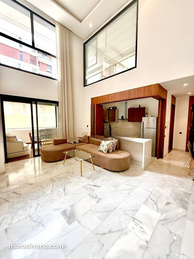 Superbe duplex meublé à louer à CFC — 4
