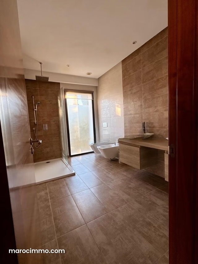 Villa semi meublée à louer à Darbouazza — 5