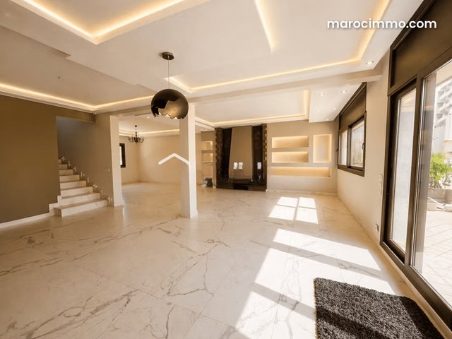 Appartement de 300 m² à Casablanca — 2
