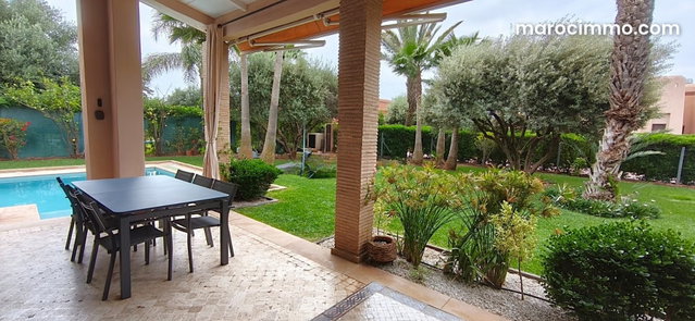 Magnifique villa sur un terrain joliment arboré — 2