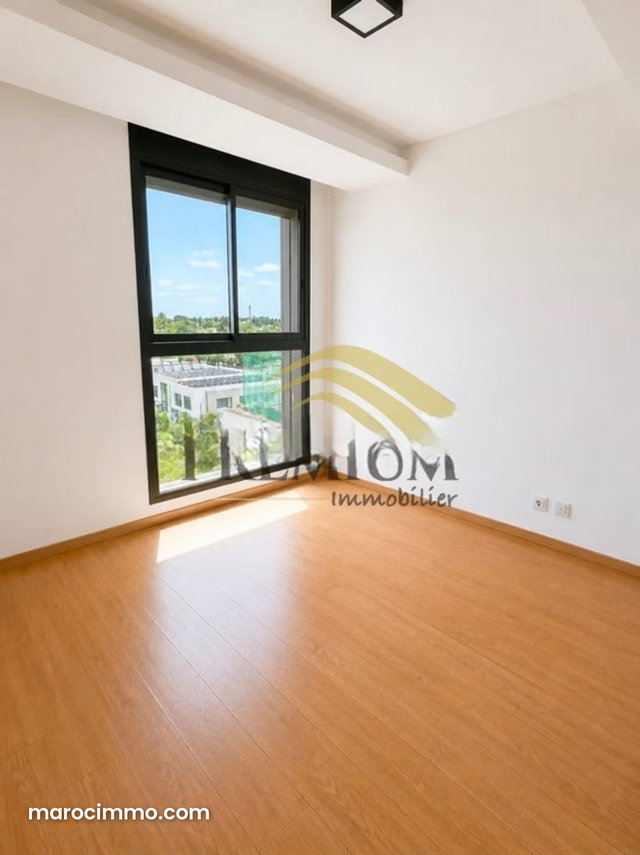 Beautiful apartment with terrace — 5