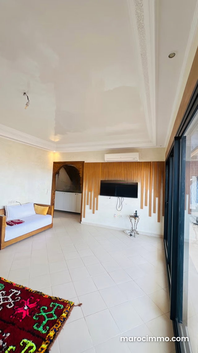 Rent this apartment at Route Casablanca. 150 m² surface area. Parking spaces and terrace — 2