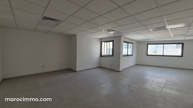 A louer bureaux 63m2 et 73m2 Riviera — 2