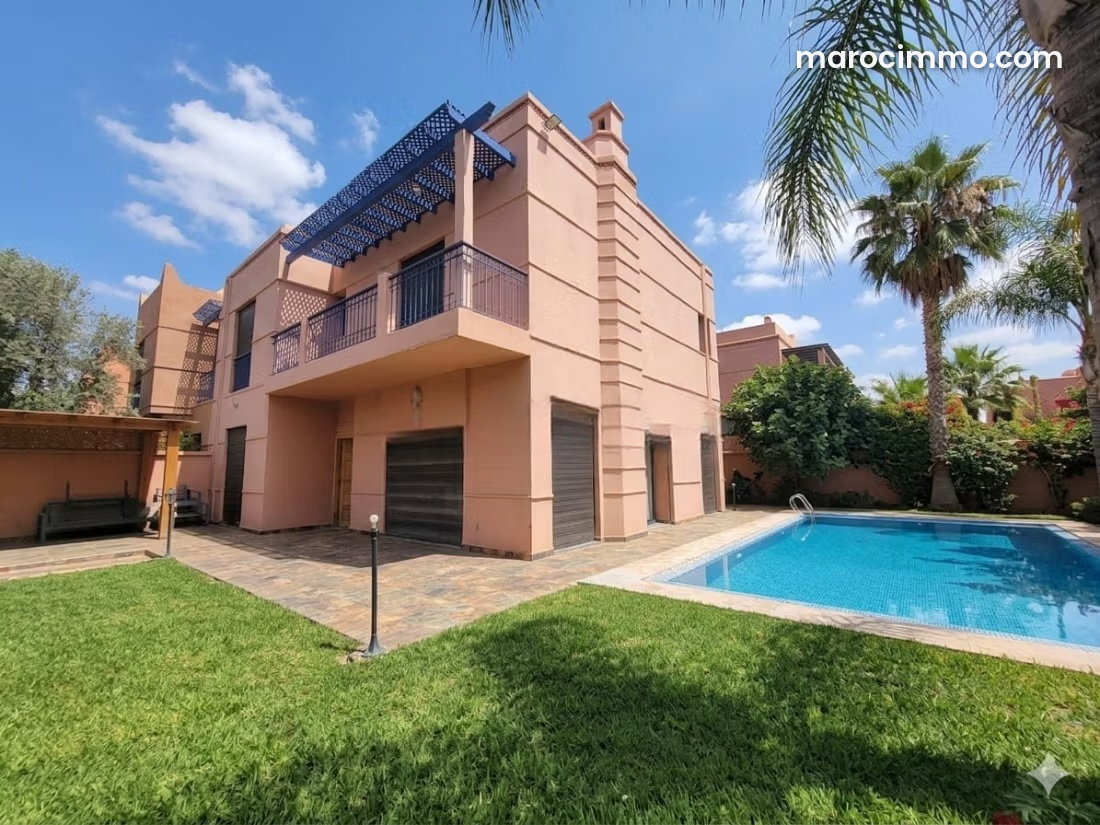 550 m² Villa with Pool and Garden, Casablanca Road, Marrakech — Marrakesh