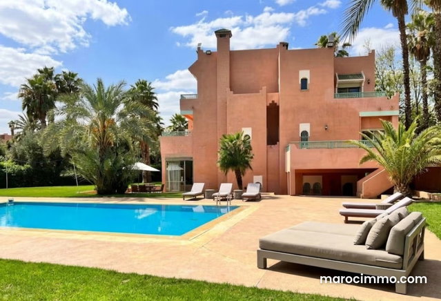 Villa de charme piscine chauffée jardins palmeraie — 2