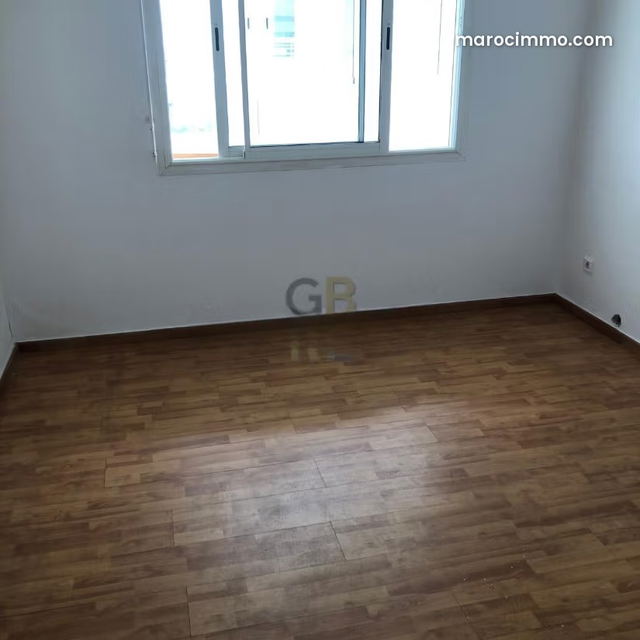 Bel appartement en location dans un immeuble sécurisée à Hay Riad — Rabat