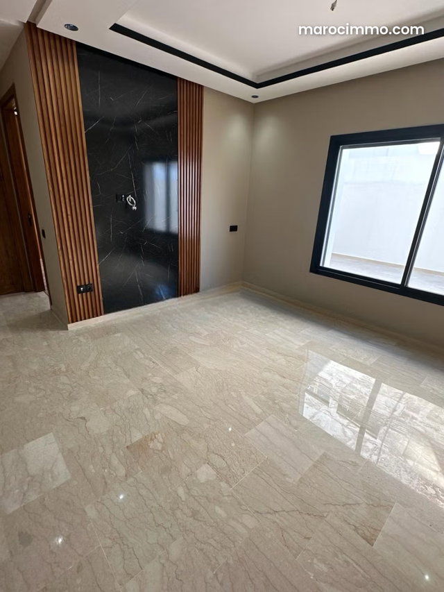 Studio qvide a Louer Quartier Les Hôpitaux — 2