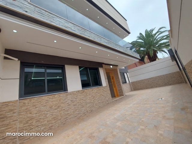 Luxury Villa for Sale in Saïdia. 8 Bedrooms — 2