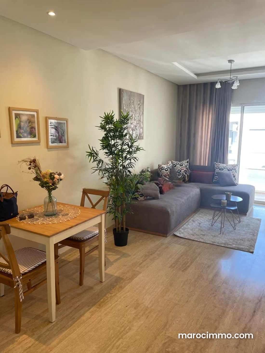 Furnished Apartment with Terrace in Maârif Extension, Casablanca — Casablanca