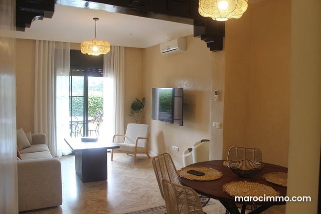 Bel appartement avec jardin dans un domaine — 3