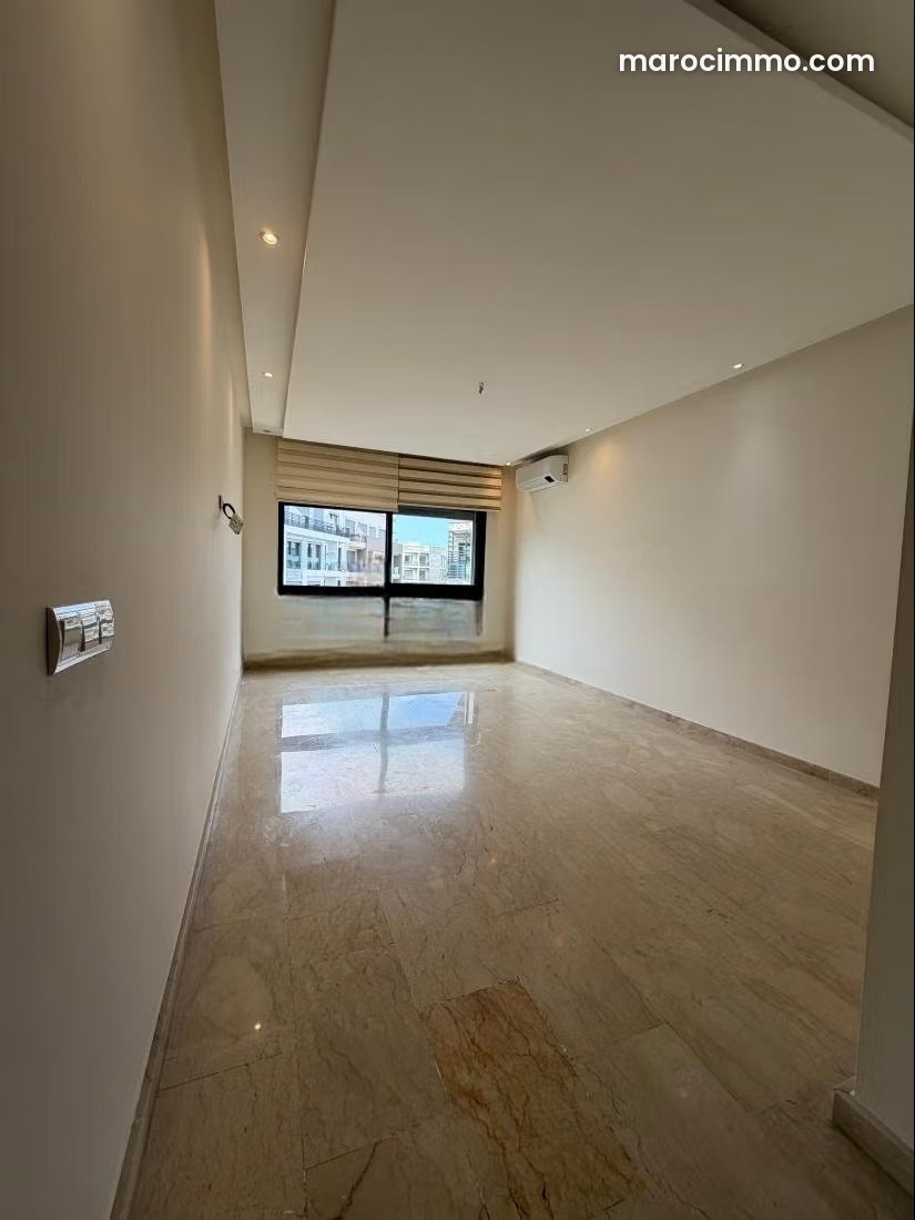 Sunny 90 sqm apartment for rent in Les Princesses, Casablanca — Casablanca