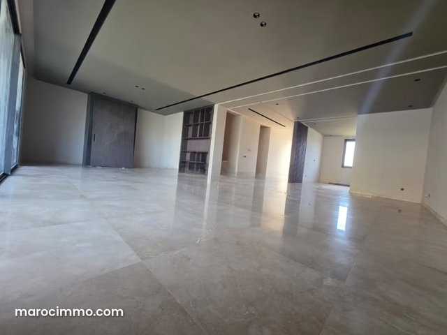 Villa neuve à louer ain diab 4 chambres piscine — 3