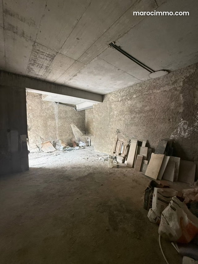 Local commercial pour vente Quartier administratif — 5