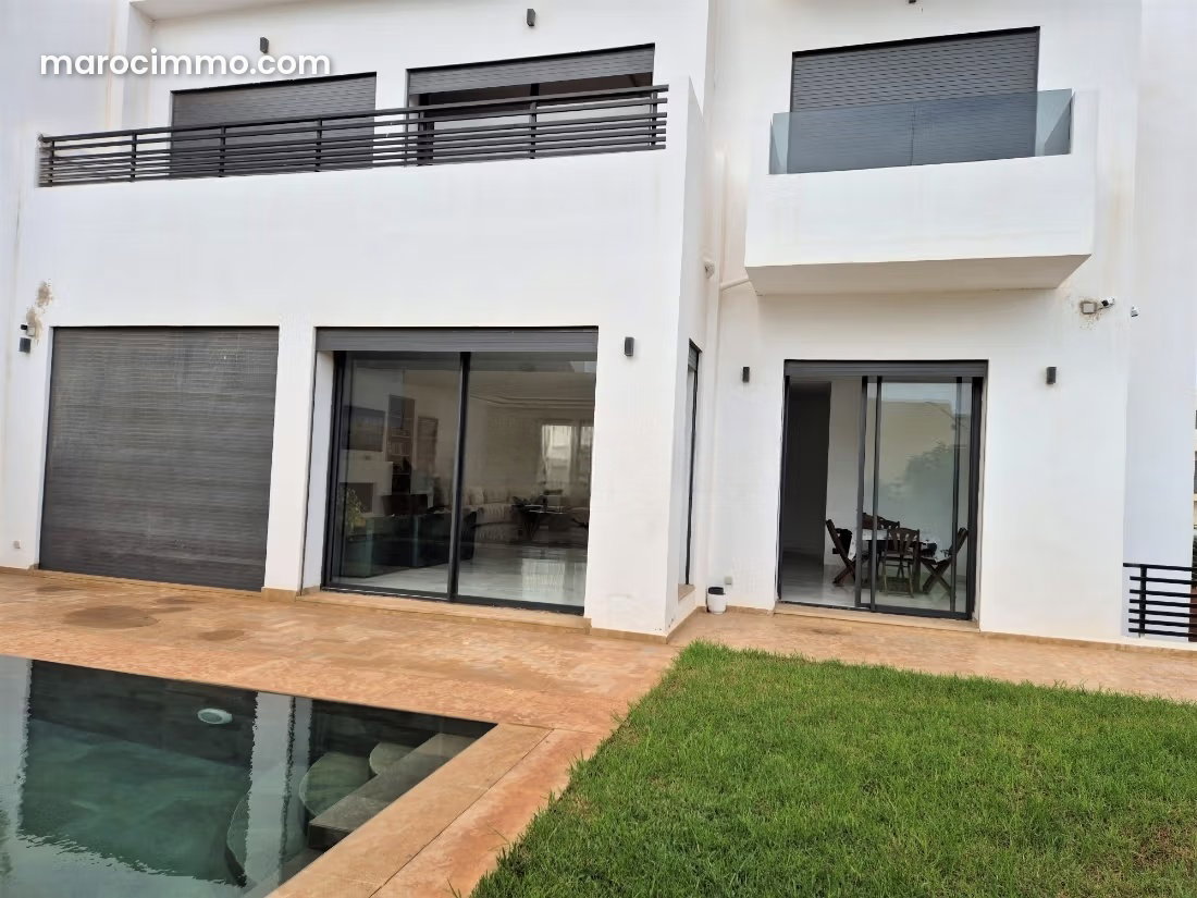 Villa meublée 425 m², vue océan, piscine, Dar Bouazza — Dar Bouazza