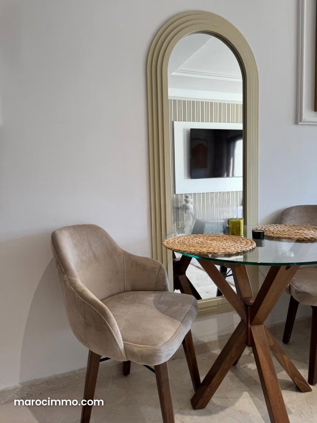 Superbe studio meublé avec terrasse à louer — 5