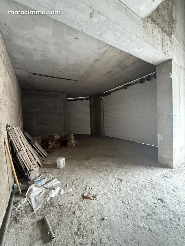 Local commercial à louer Quartier administratif — 5