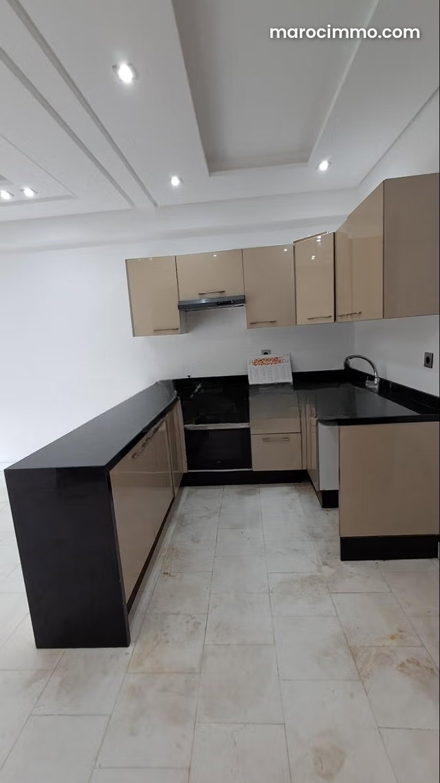 Studio Vide a Louer à Maarif Proche De Mcdonald's — 3