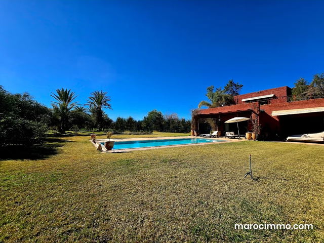 Villa 4 suites longue durée sur 1ha à 15min centre — Marrakech