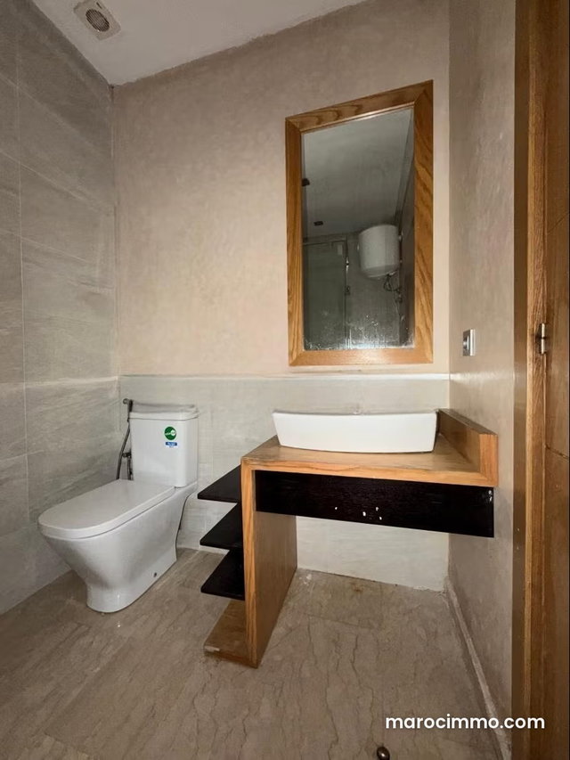 À louer – Appartement salon chambre au quartier Les Princesses — 5
