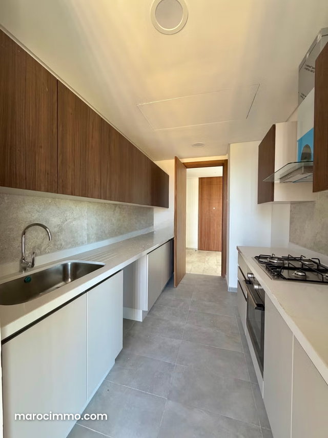 À louer – Appartement 2 chambres sans vis a vis avec terrasse à Casa Finance City — 3
