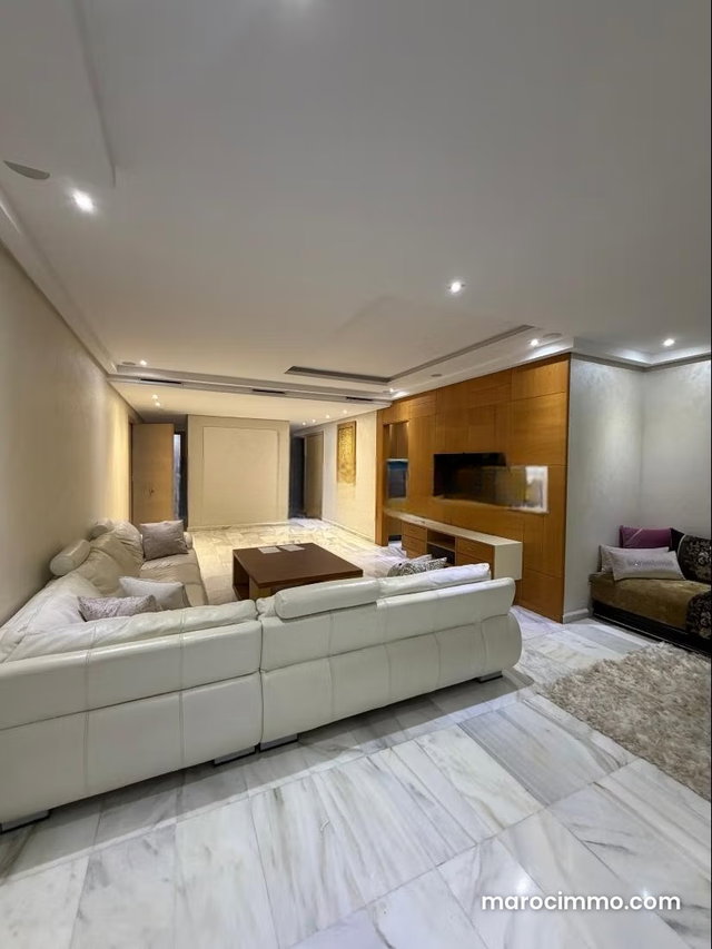 À vendre – Appartement traversant à Ville Verte Bouskoura dans une résidence avec piscines — 3