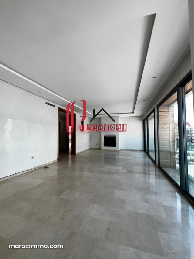 3ch vide Gauthier immeuble récent 165m2 — 2