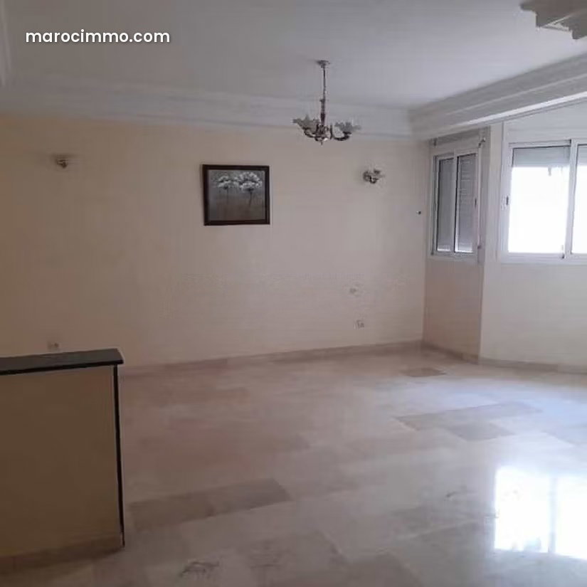 4-Room Apartment in Bourgogne, Casablanca with Garage — Casablanca