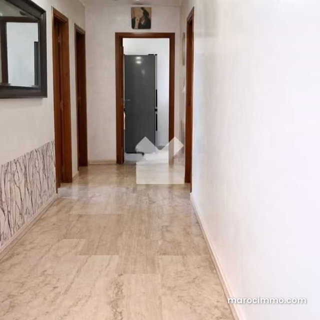 Appartement à Louer de 83.0 m² à Dar Bouazza, Errahma — 2