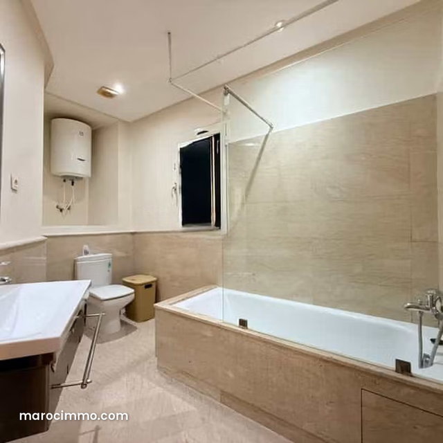 Appartement à Vendre de 117.0 m² à Casablanca, Racine — 2