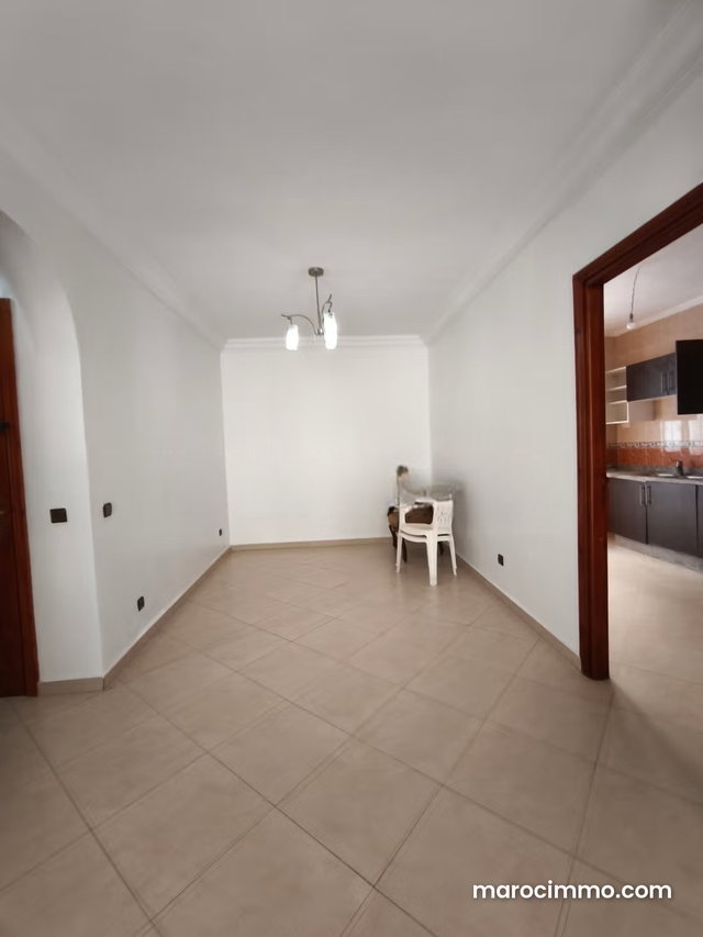 Bel appartement à vendre à Asilah. 2 chambres agréables. Parking et terrasse — 5