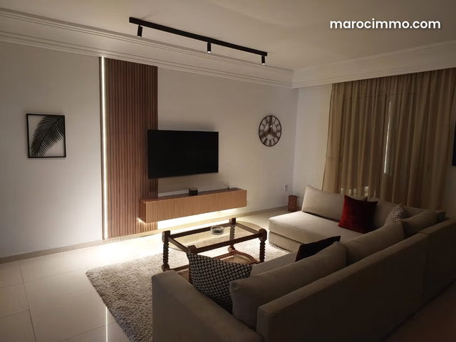 Louez cet appartement à Palmier. 4 grandes pièces. Meublé — 2