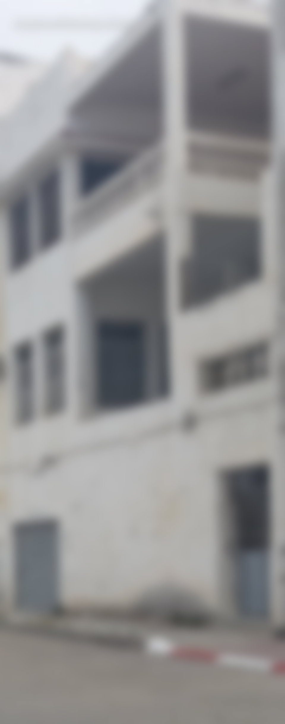 153 sqm Sea-Front Apartment in Martil, Renovation Required