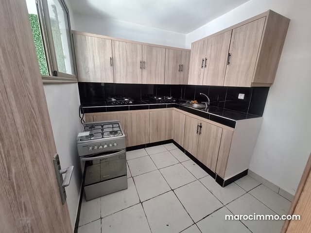 Beautiful Apartment for Rent in Maârif. 30 m² Surface. Elevator and Terrace — 2