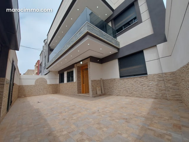 Avendr Villa with Pool in Saidia near the Beach — 2