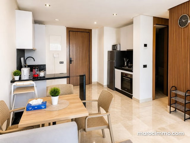 Studio neuf meublé terrasse Piscine CFC premium — 3