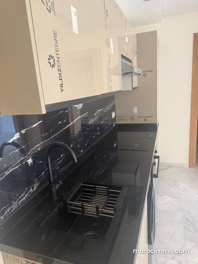 Luxury Apartment 2 Minutes from Eden Square — 3
