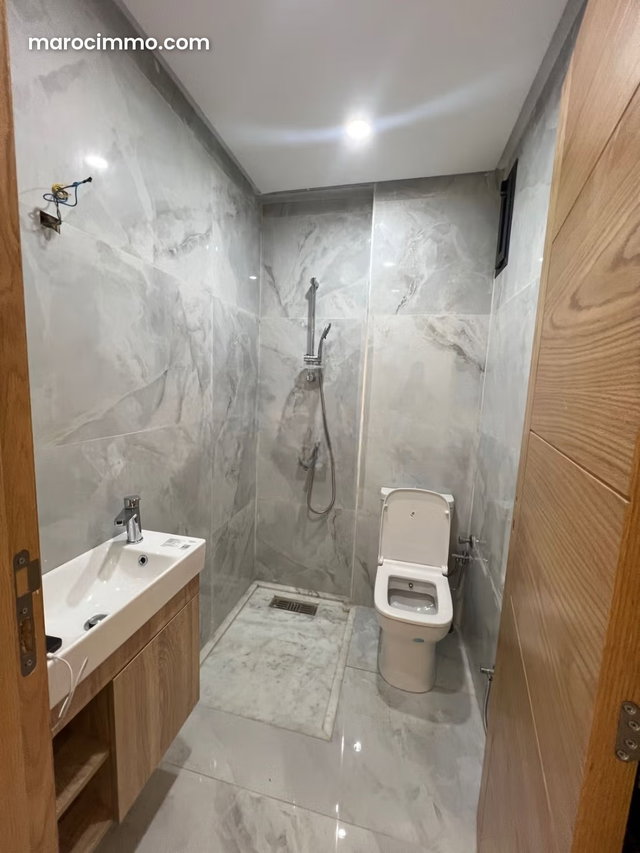 Bel appartement à vendre à Riyad. Surface de 180 m². Conciergerie à disposition, système de climatisation — 2