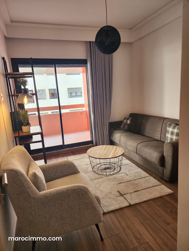 Appartement meublé avec terrasse à CFC — 3
