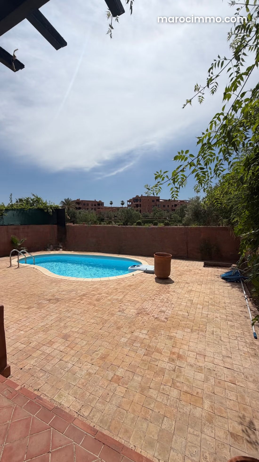 350 m² Villa with Garden and Pool, Casablanca Road, Marrakech — Marrakesh
