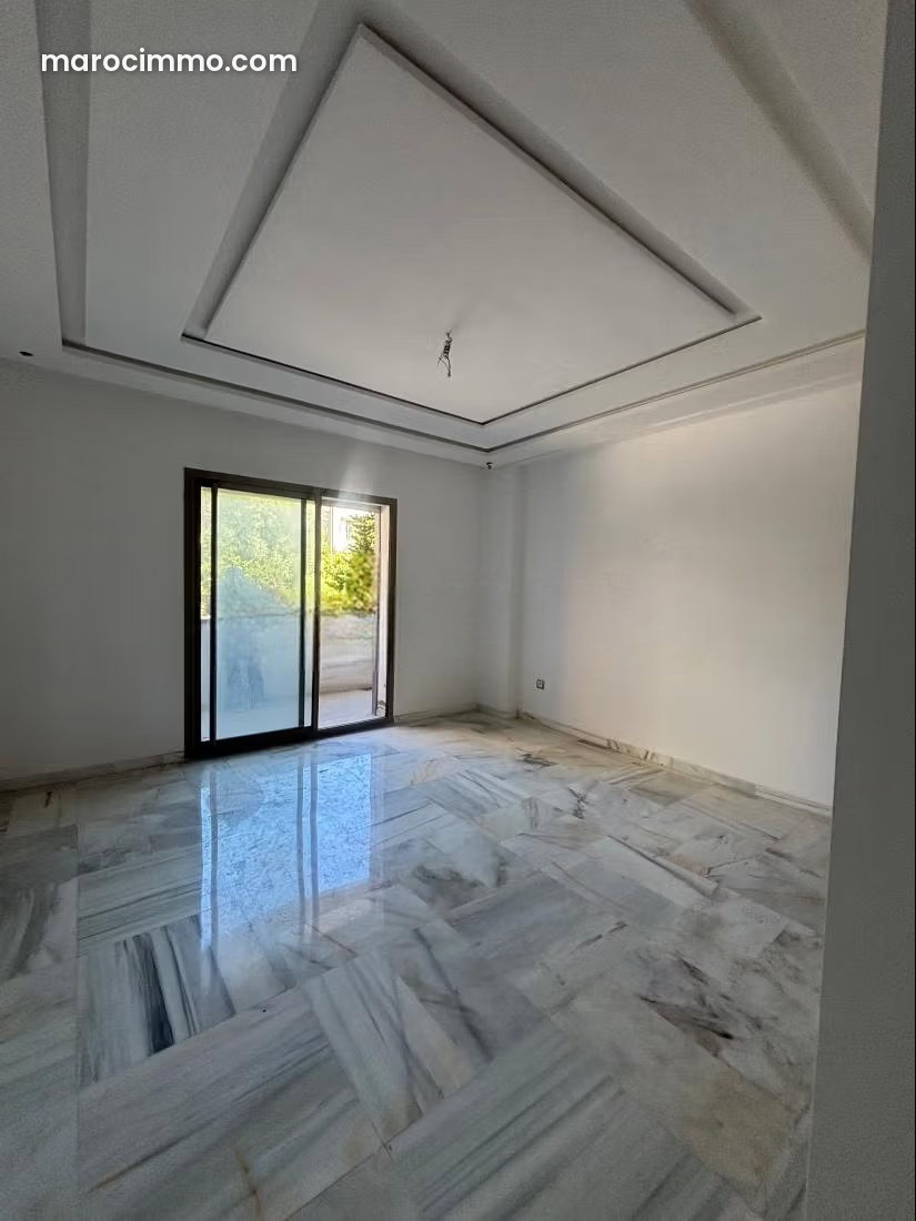 130 m² Apartment with Terrace and Mountain Views in Marchan, Tangier — Tangier