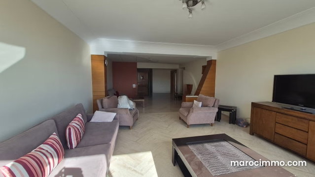 A louer Appartement 180m2 3ch Palmier — 3