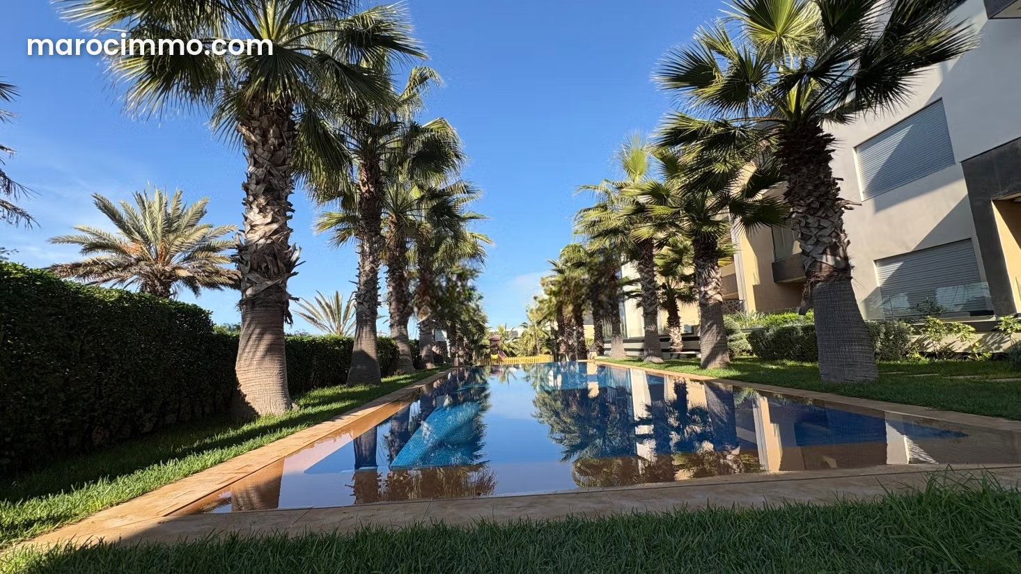 200 sqm Apartment with Sea View, Pool and Security in Dar Bouazza — Dar Bouazza