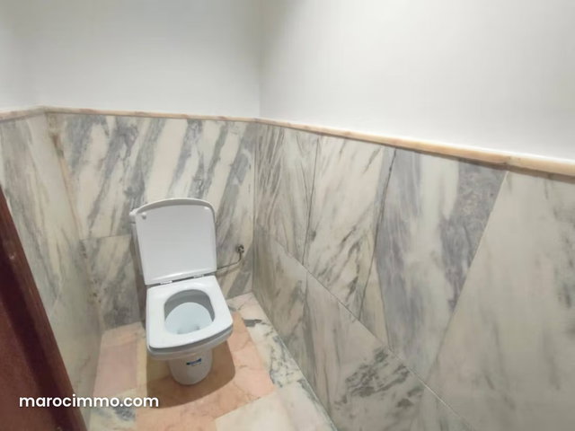 Studio vide 50m² Maarif 5000 dh — 5