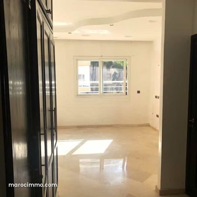 Appartement à Vendre de 140.0 m² à Casablanca, Bachkou — 3