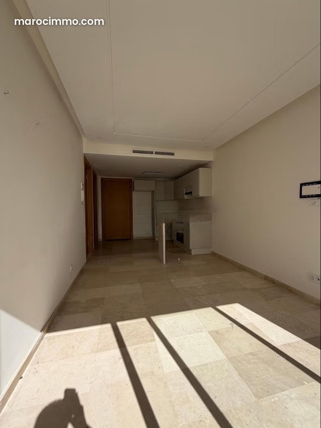 À louer — Appartement salon chambre, proche de l’Hôpital Cheikh Khalifa — 3