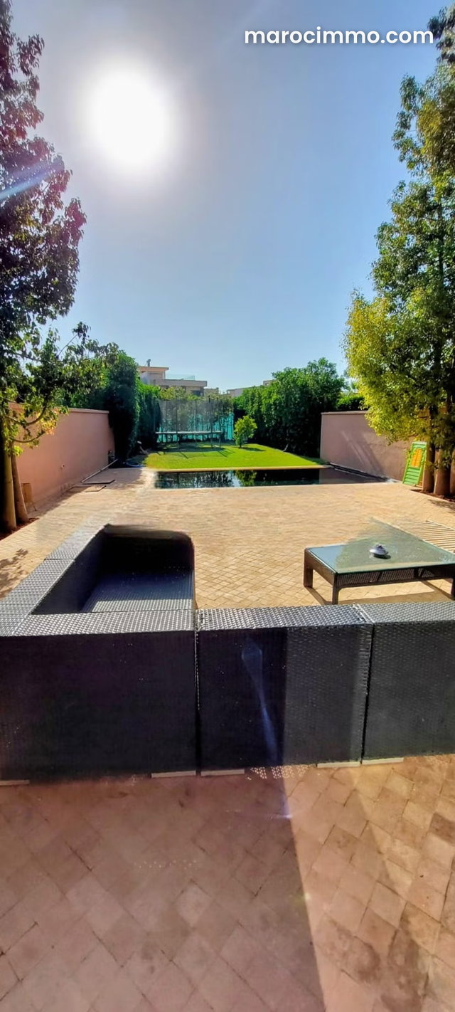 Villa moderne à la vente dans résidence golfique sécurisée Agdal — 2